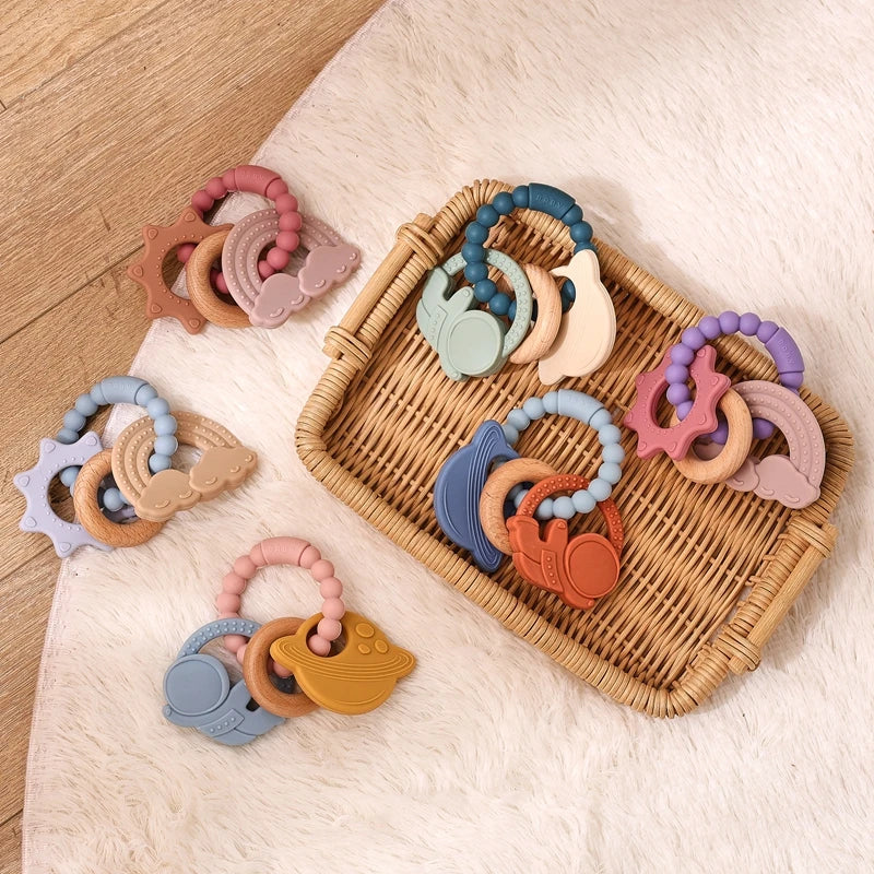 1Pc Baby Silicone Ring Teether Toys BPA Free Silicone Bracelet Rabbit Teething Toys Wooden Ring Nursing Tooth for Newborn Gift