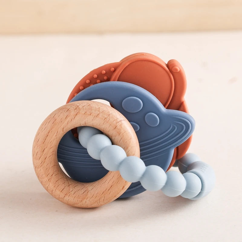 1Pc Baby Silicone Ring Teether Toys BPA Free Silicone Bracelet Rabbit Teething Toys Wooden Ring Nursing Tooth for Newborn Gift